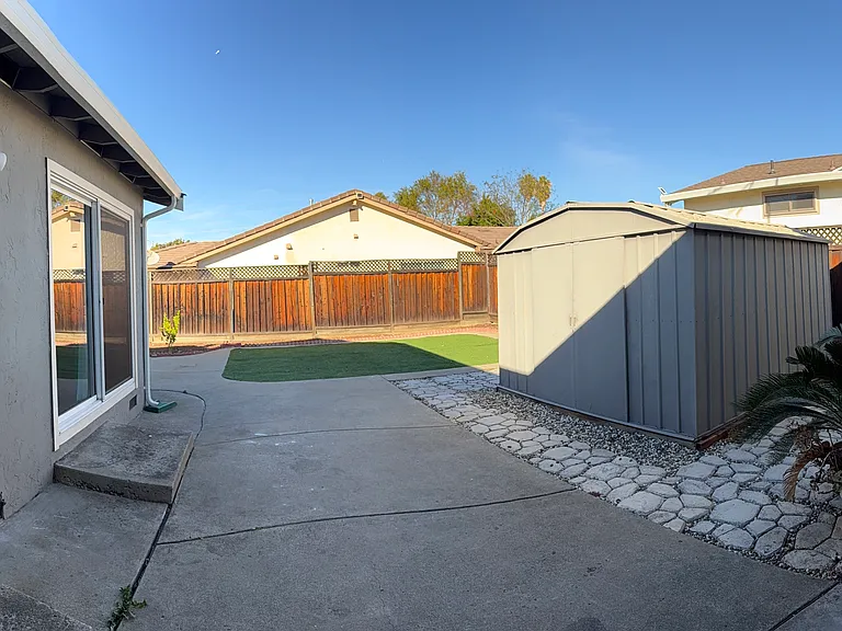 299 Omira Dr — Photo 16