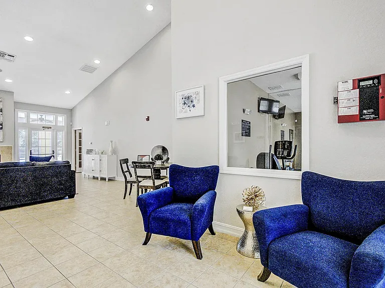 Savannah Cove Apartments — Photo 25