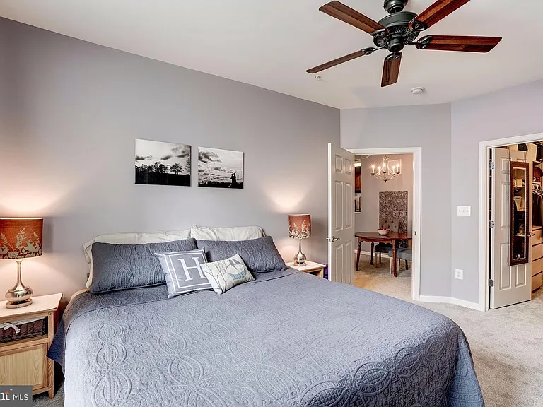 21228 McFadden Sq #211 — Photo 21