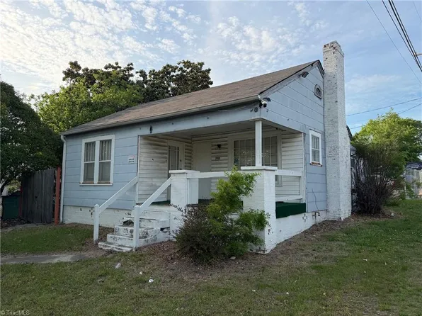 2516 Westchester Dr, High Point, NC 27262