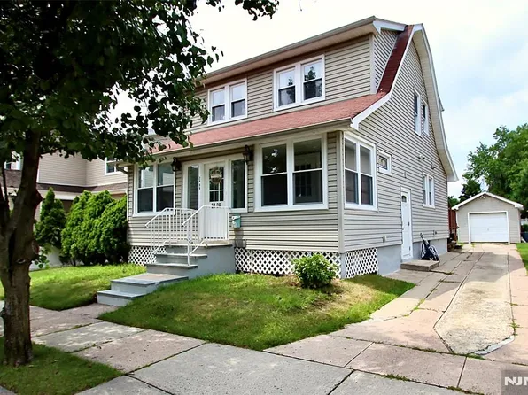 24-09 Rosalie St, Fair Lawn, NJ 07410