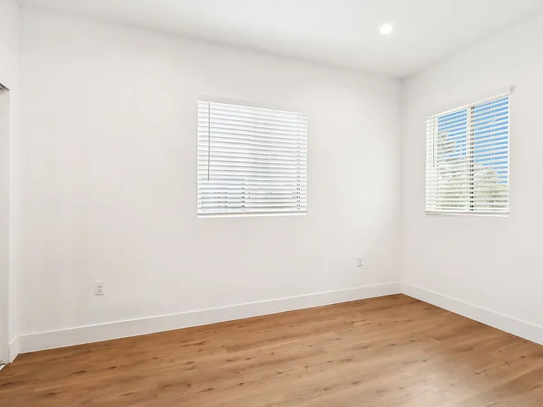 4512 Saint Elmo Dr — Photo 30