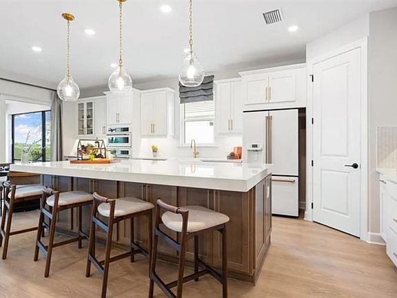 2nd image of 26419 ARGUS PLACE