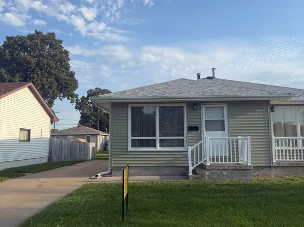 1408 Fairacres Dr, Fremont, NE 68025