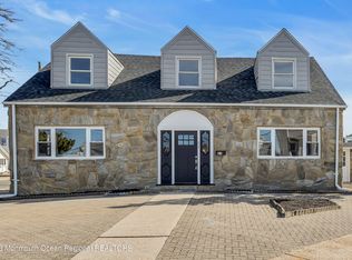 27 Trinidad Ave, Seaside Heights, NJ 08751