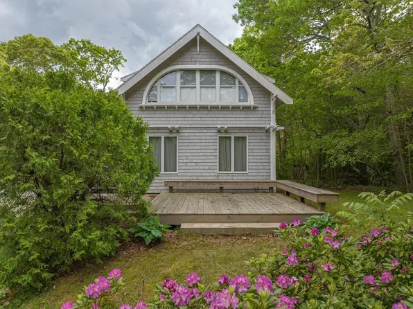 21 Glen Ave, Plymouth, MA 02360