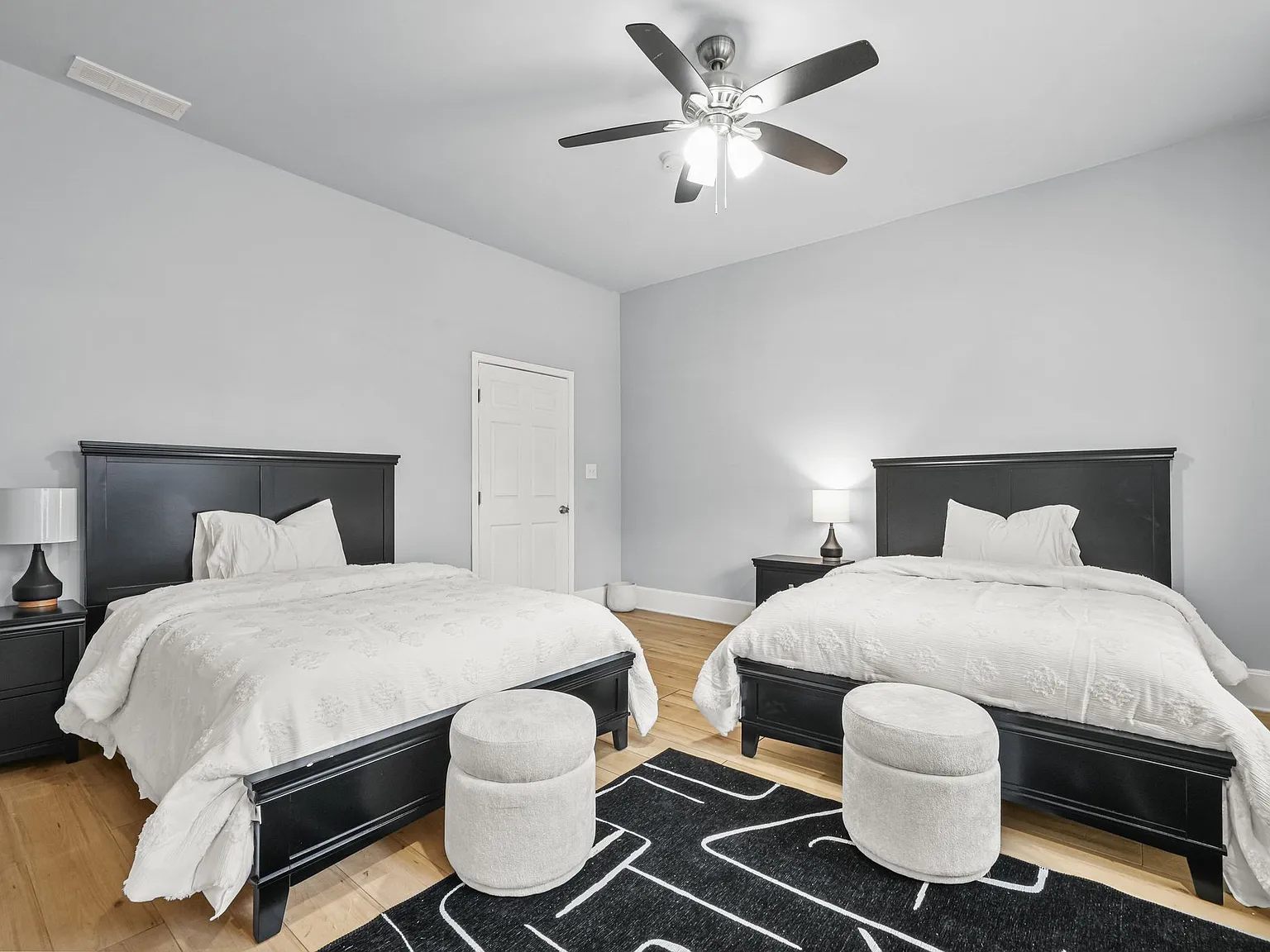 3 bed, 1618 sqft, $5,500 — Photo 4