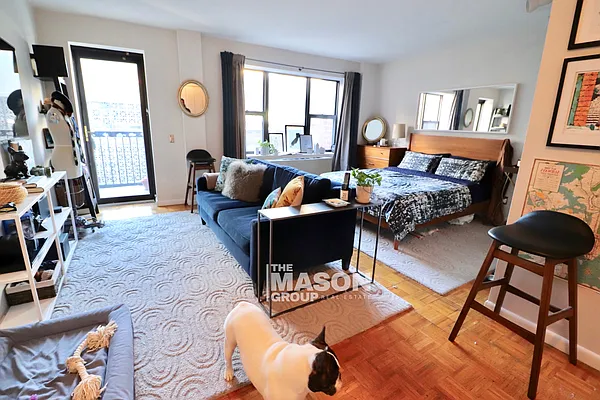 Rented by Mason Group LLC | media 17