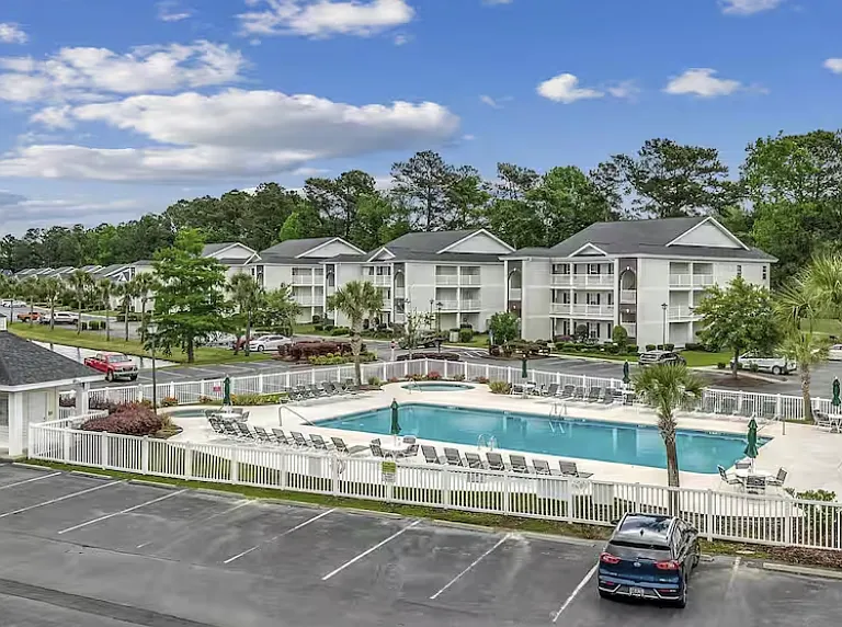 1286 River Oaks Dr #8B — Photo 24