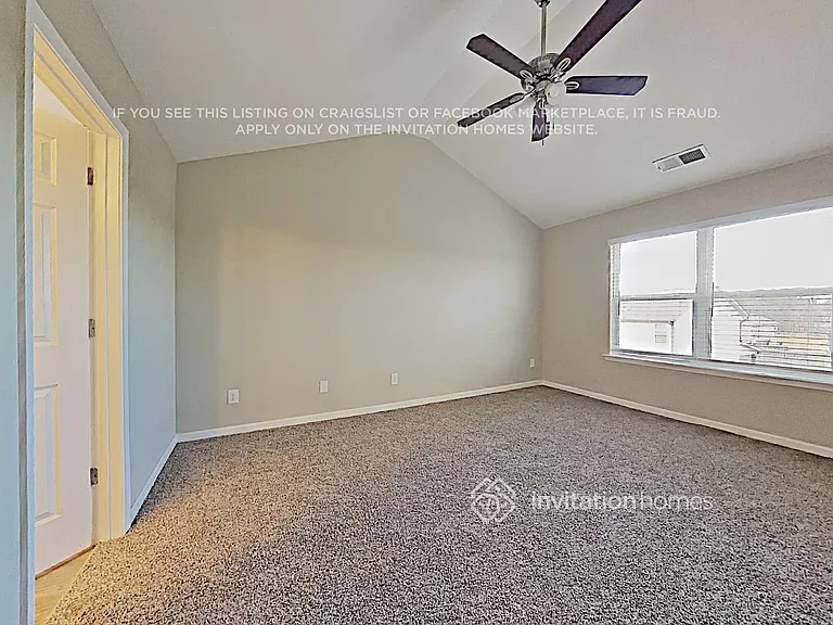 925 Donington Cir — Photo 12