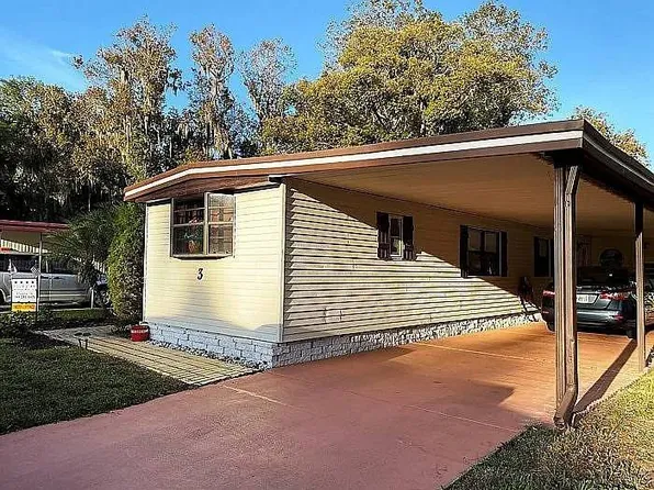 3 Coachlight Ct, Daytona Beach, FL 32119
