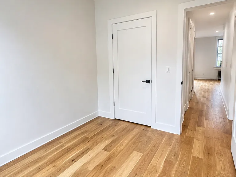 132 Franklin St #2 — Photo 9