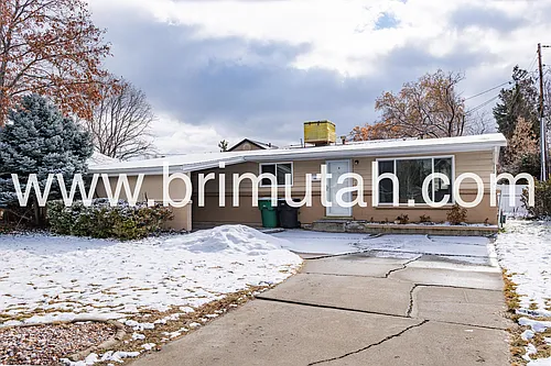 656 E 5640 S Photo 1