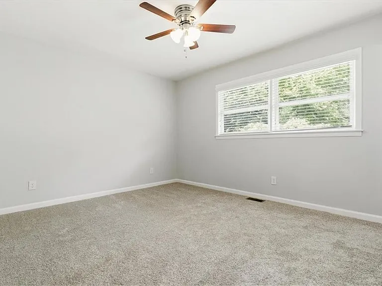 2705 Lincoln Ct NW — Photo 14