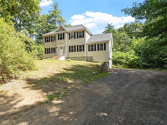 3rd image of 25 Williamsville Rd