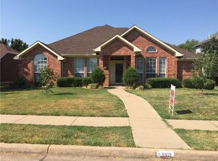 6613 Falcon St, Rowlett, TX 75089