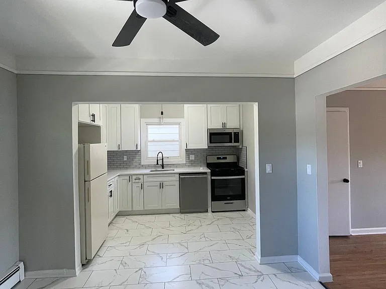 Miltonia St — Photo 3