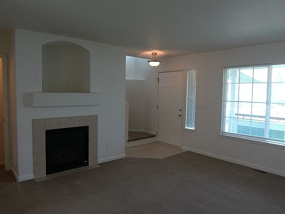 2nd image of 3660 W 25th St #902-1