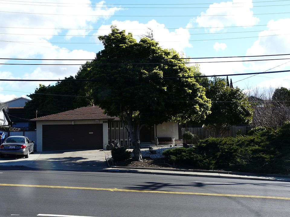 1st image of 2853 Tara Hills Dr