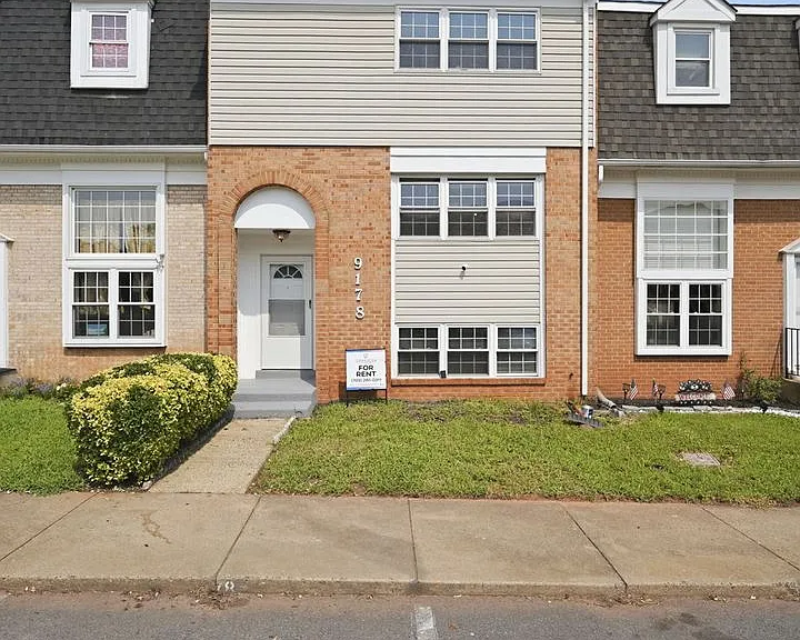 9178 Laurelwood Ct — Photo 2