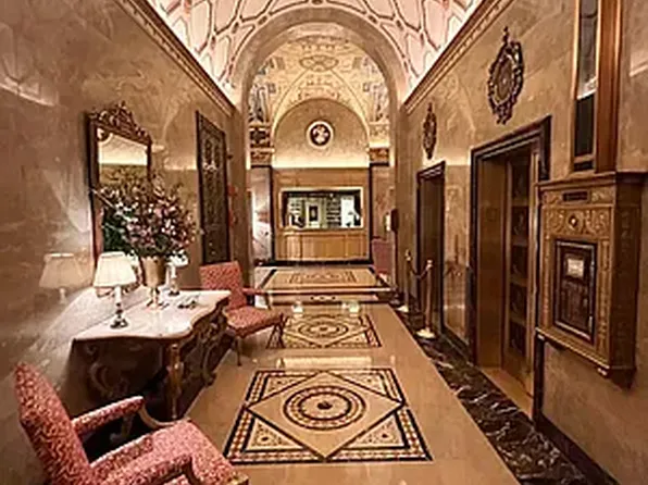 781 5th Avenue image 9 of 11