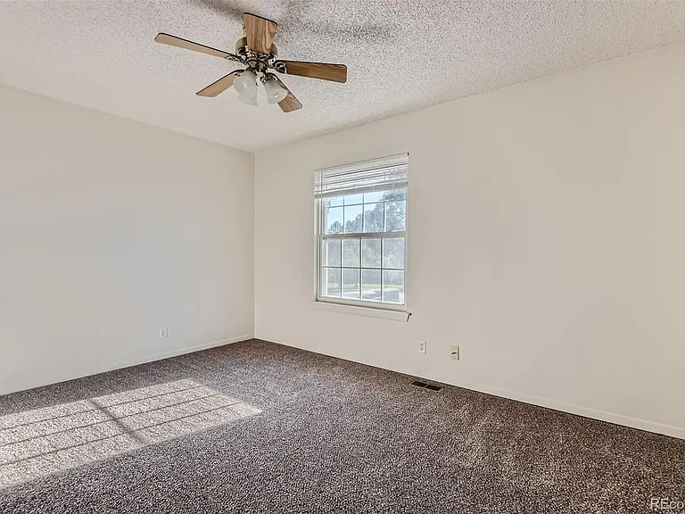 1922 S Oswego Way — Photo 14