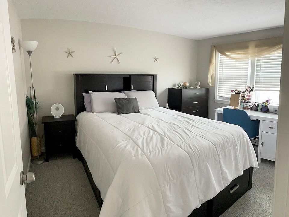 1st image of 5 Zabriskie Dr APT A