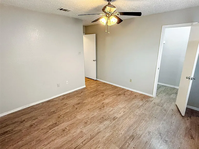409 Rawhide Loop — Photo 4