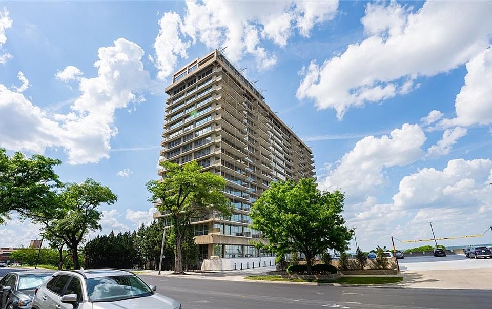 1st image of 600 Admiral Blvd APT 307