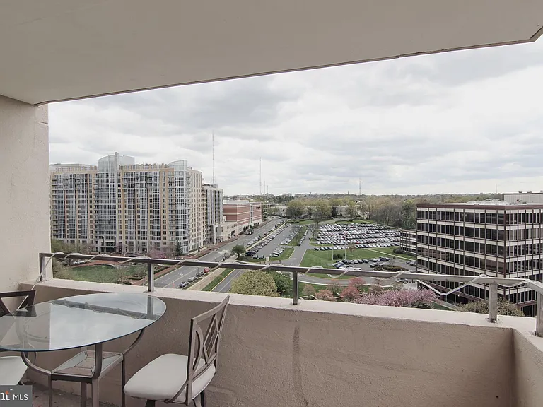 4515 Willard Ave #1604S — Photo 25