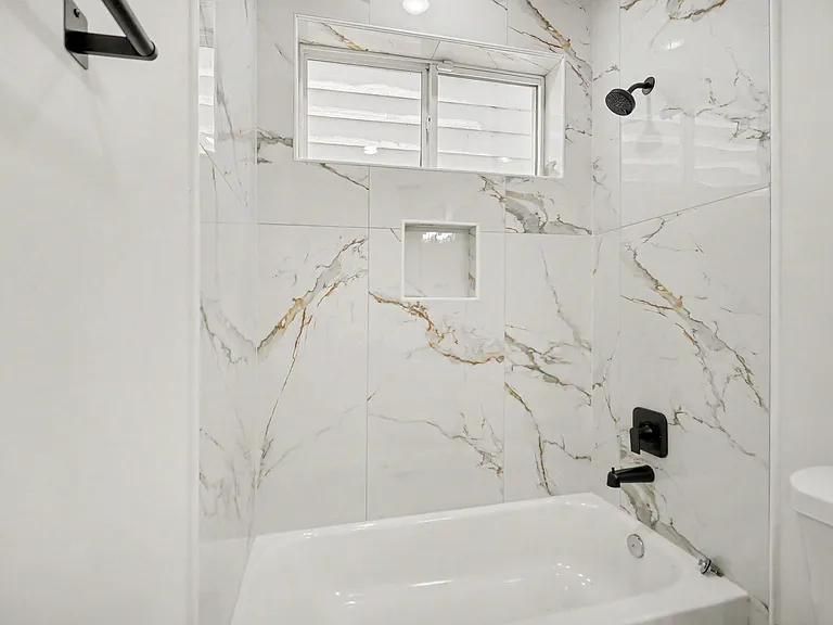 4310 Alice St — Photo 22