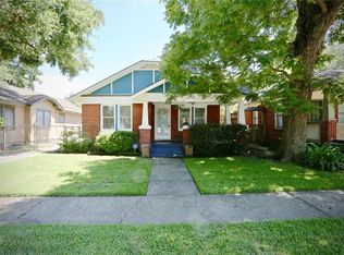 1036 W Gardner St, Houston, TX 77009