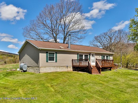 3rd image of 751 Mitchell Hollow Road