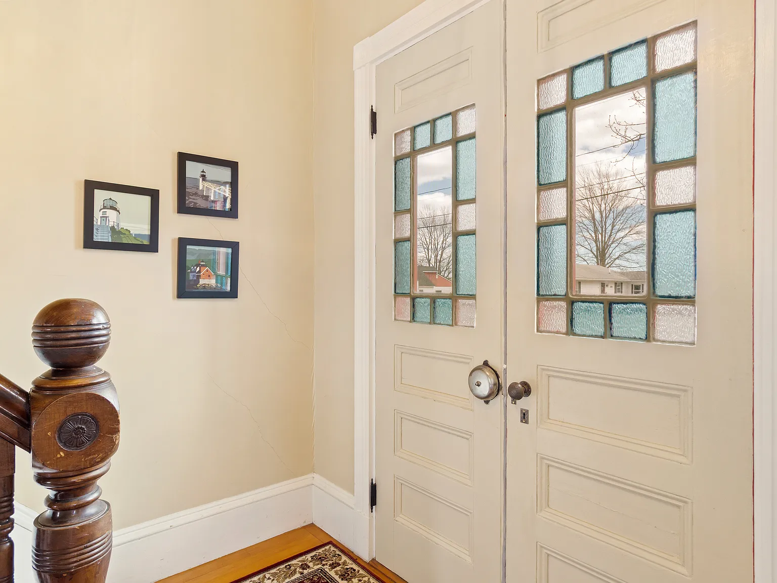 4 bed, 2028 sqft, $2,800 — Photo 2