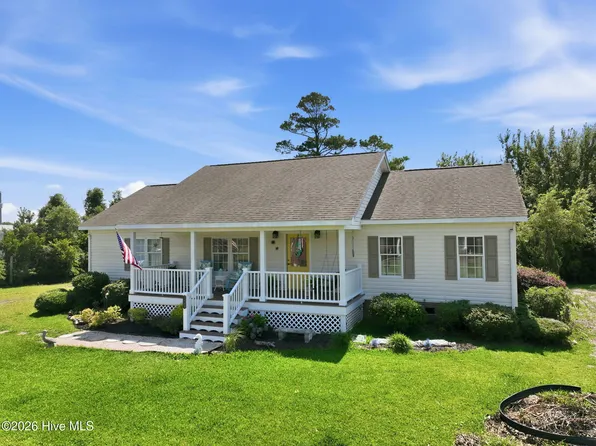 202 Willis Drive, Harkers Island, NC 28531