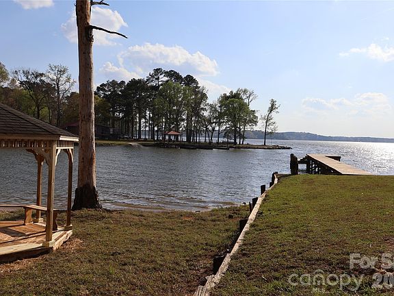 4th image of 2308 Singleton Creek Rd