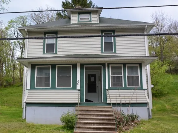 227 Diamond St, Elkins, WV 26241