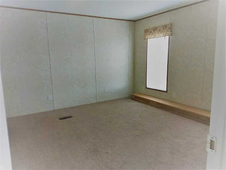 4718 Fowlstown Rd — Photo 4