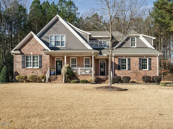 241 Saintsbury Pl, Sanford, NC 27330