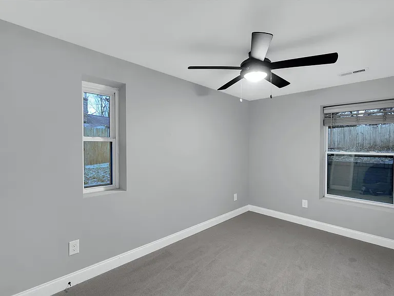 19 Granada Dr — Photo 20