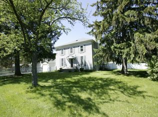 17430 Martinsville Rd, Belleville, MI 48111