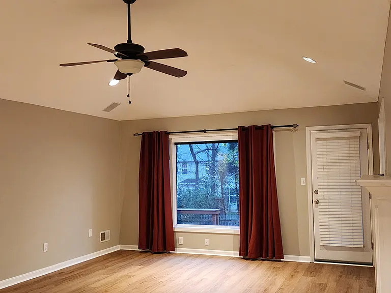 4108 Saratoga Woods Dr — Photo 8
