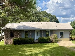 608 Highway 590 W, Ellisville, MS 39437