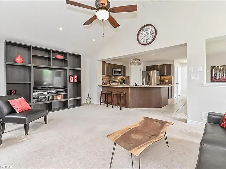 354 Grange Rd #B — Photo 4