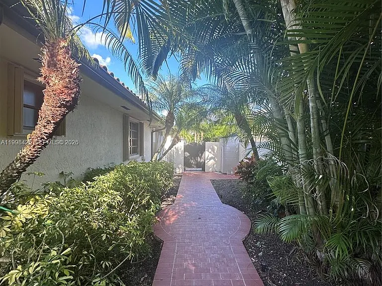 2980 SW 111th Ave — Photo 28