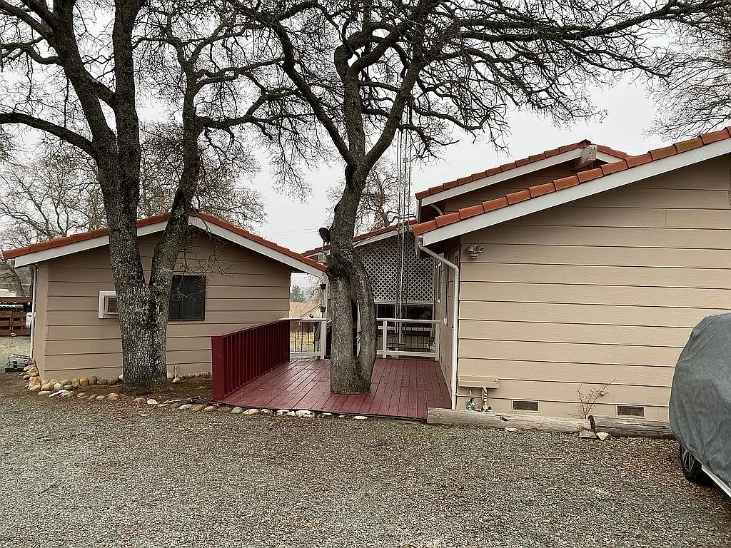 3479 Hartvickson Ln photo 1