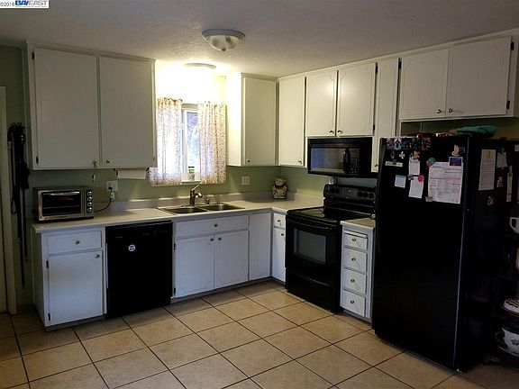 4th image of 1444 Birch Dr