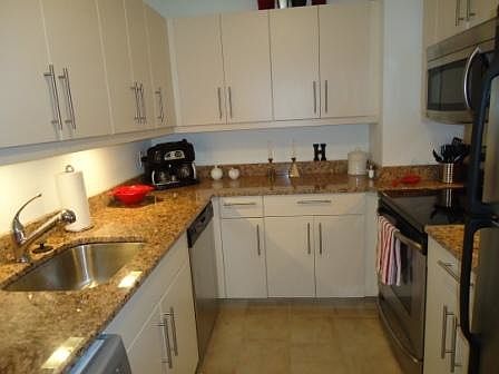 4th image of 225 S 18th St Unit 625
