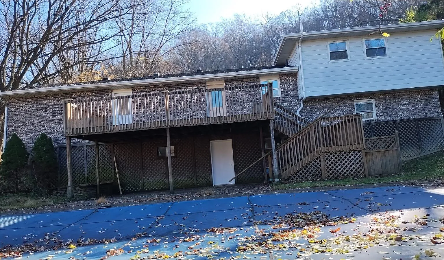 5653 Tallawanda Dr — Photo 2