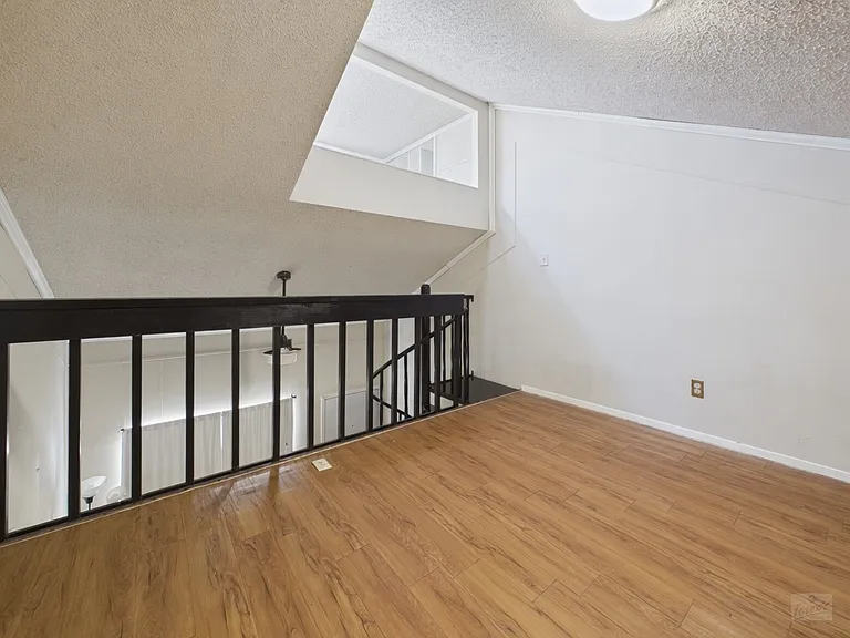 1905 San Gabriel St #206 — Photo 1